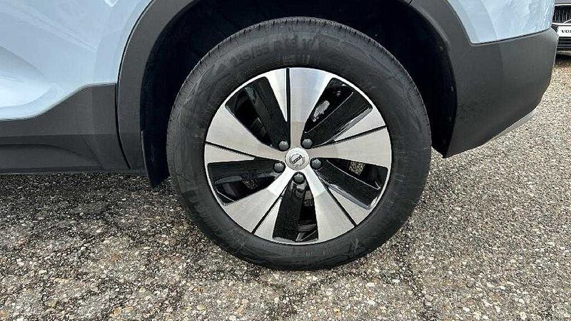 Volvo XC40 Recharge Core, T4 plug-in hybrid, El?ctrico/Gasolina, Bright