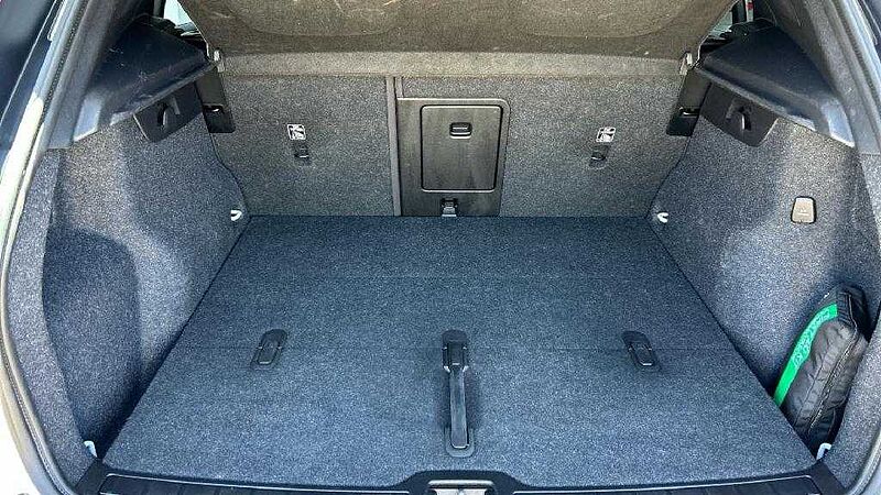 Volvo XC40 2.0 B3 CORE AUTO 163 5P