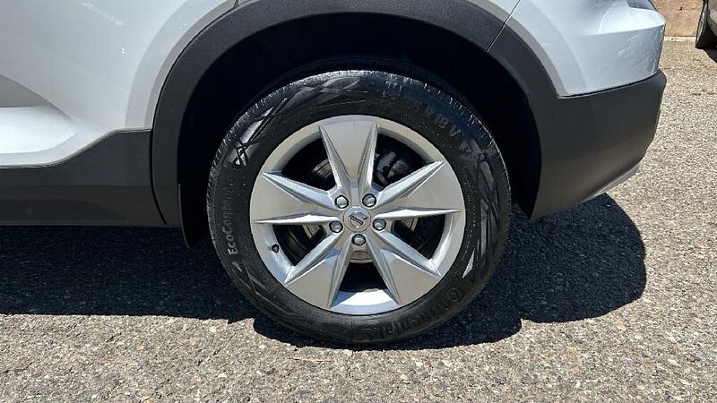 Volvo XC40 2.0 B3 CORE AUTO 163 5P