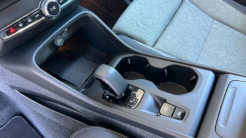 Volvo XC40 2.0 B3 CORE AUTO 163 5P