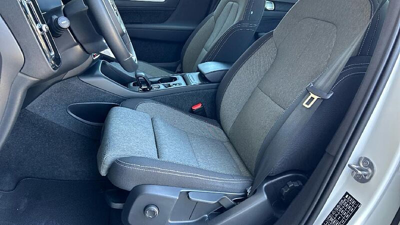 Volvo XC40 2.0 B3 CORE AUTO 163 5P
