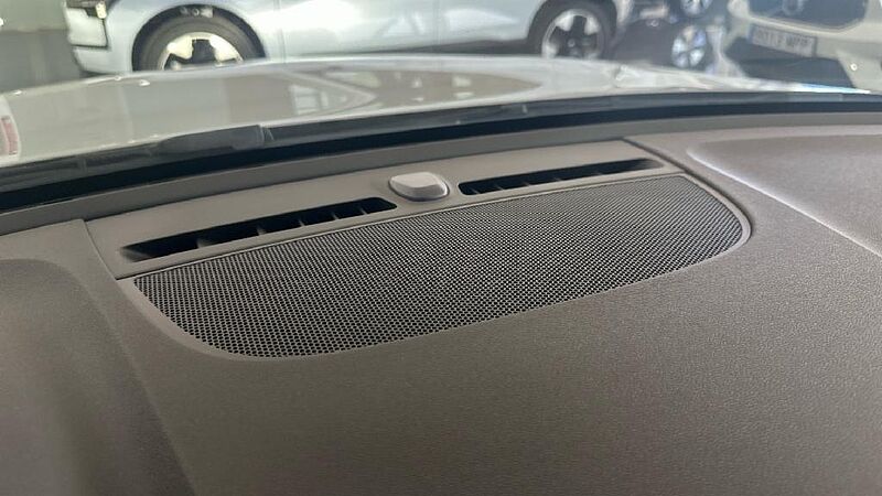 Volvo XC40 Recharge Core, T4 plug-in hybrid, El?ctrico/Gasolina, Bright