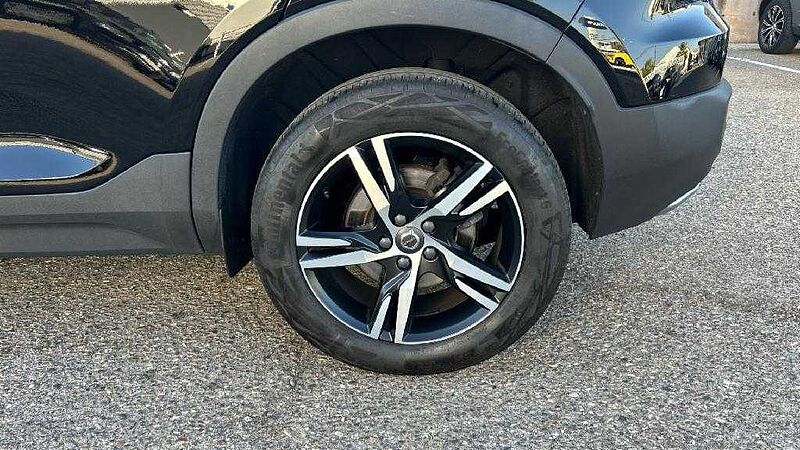 Volvo XC40 XC40 D4 AWD Automatikgetriebe (140kW/190PS) R-Design