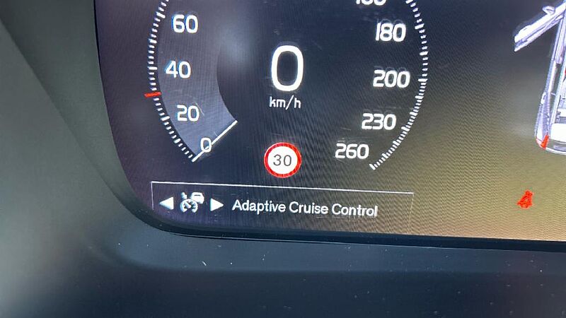 Volvo XC40 XC40 D4 AWD Automatikgetriebe (140kW/190PS) R-Design