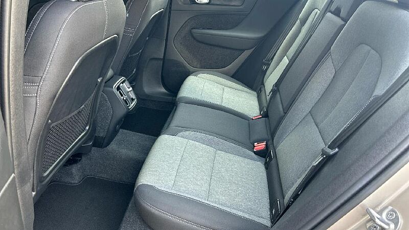 Volvo XC40 XC40 Core, B3 Mild Hybrid, Gasolina