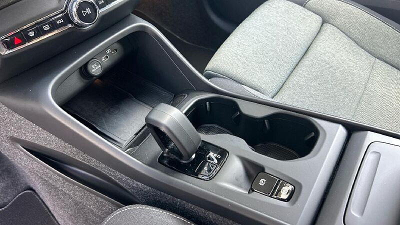Volvo XC40 XC40 Core, B3 Mild Hybrid, Gasolina