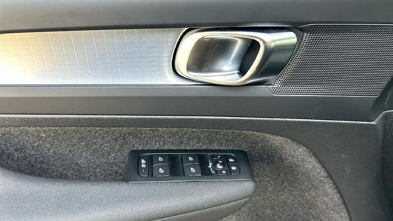 Volvo XC40 XC40 Core, B3 Mild Hybrid, Gasolina