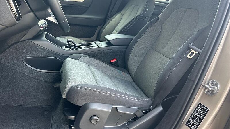 Volvo XC40 XC40 Core, B3 Mild Hybrid, Gasolina