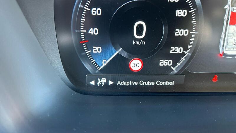 Volvo XC90 2.0 B5 D BUSINESS PLUS 4WD AUTO 235 5P 7 Plazas