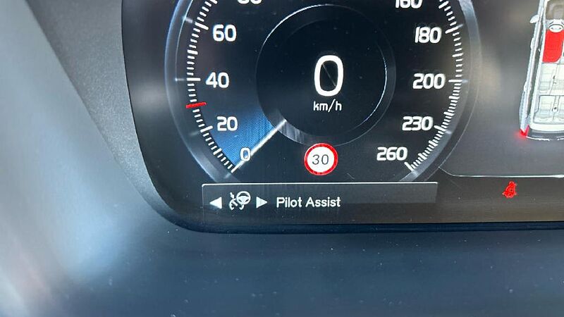 Volvo XC90 2.0 B5 D BUSINESS PLUS 4WD AUTO 235 5P 7 Plazas