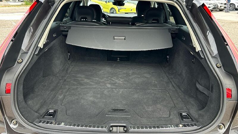 Volvo V90 Cross Country V90 Cross Country Pro, B4 AWD mild hybrid (diésel)