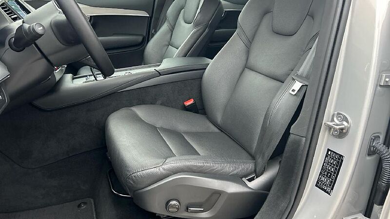 Volvo XC90 XC90 Recharge Core, T8 AWD Híbrido enchufable, Eléctrico/Gasolina, Bright, 7 Pla