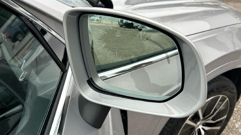 Volvo XC90 XC90 Recharge Core, T8 AWD Híbrido enchufable, Eléctrico/Gasolina, Bright, 7 Pla