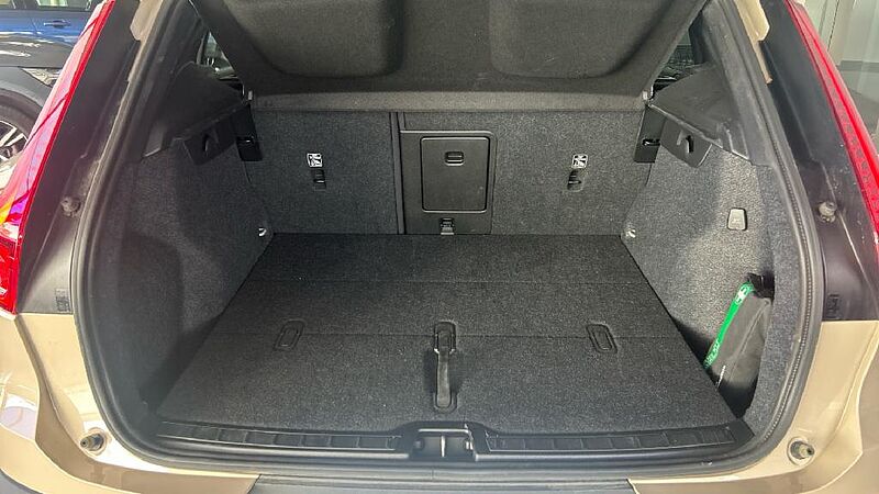 Volvo XC40 XC40 Core, B3 Mild Hybrid, Gasolina