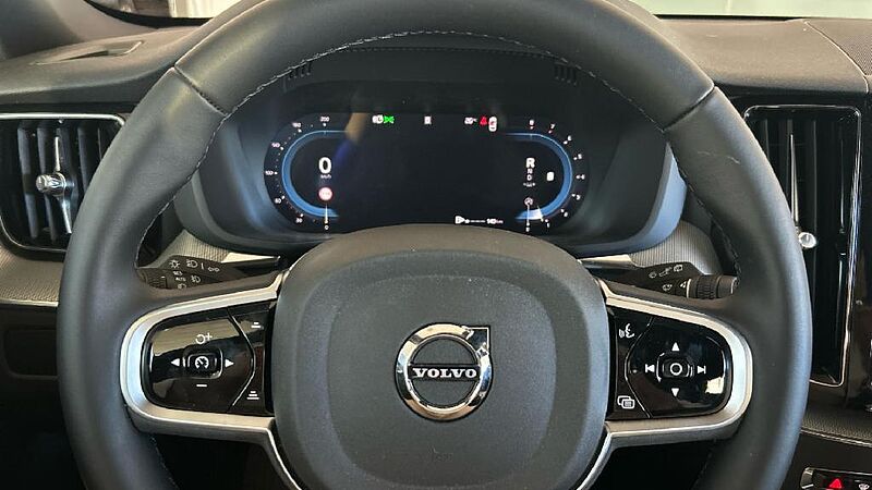 Volvo XC60 XC60 Plus, B5 AWD Mild hybrid, Gasolina, Dark