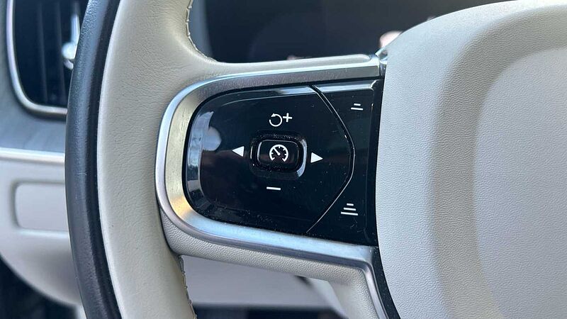 Volvo XC60 2.0 T6 RECHARGE PLUS BRIGHT AUTO 4WD 350 5P