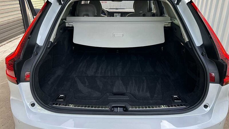 Volvo V90 2.0 B4 P INSCRIPTION AUTO 197 5P