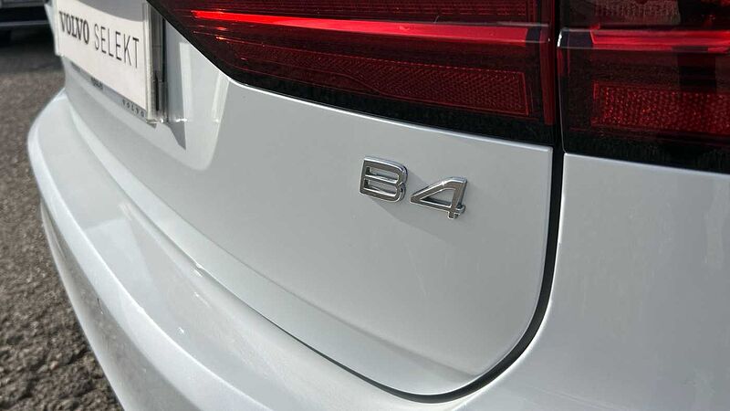 Volvo V90 2.0 B4 P INSCRIPTION AUTO 197 5P
