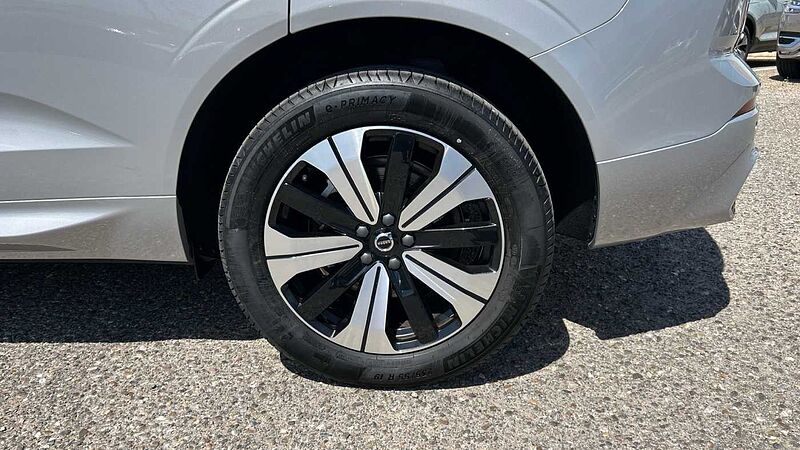 Volvo XC60 2.0 T6 RECHARGE PLUS DARK AUTO 4WD 350 5P