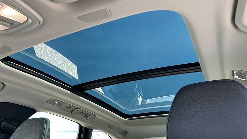 Volvo XC60 2.0 T6 RECHARGE PLUS DARK AUTO 4WD 350 5P