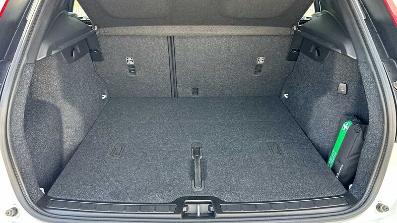 Volvo XC40 2.0 B3 ESSENTIAL AUTO 163 5P