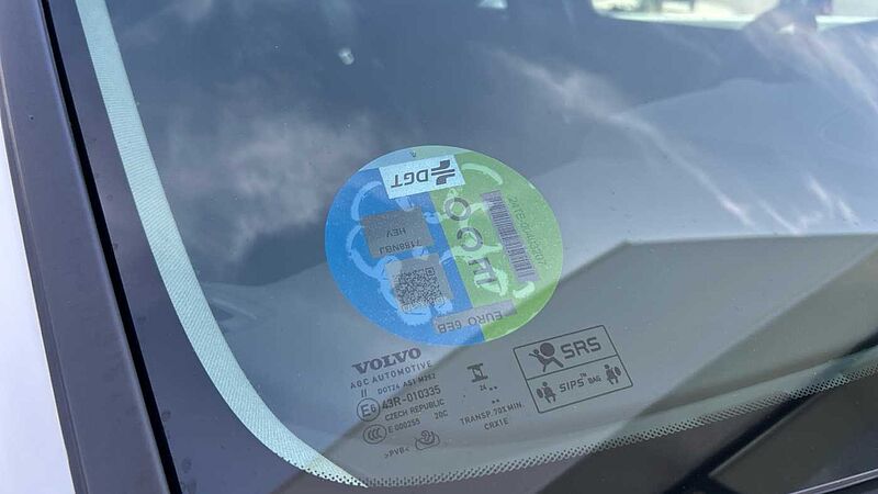 Volvo XC40 2.0 B3 ESSENTIAL AUTO 163 5P
