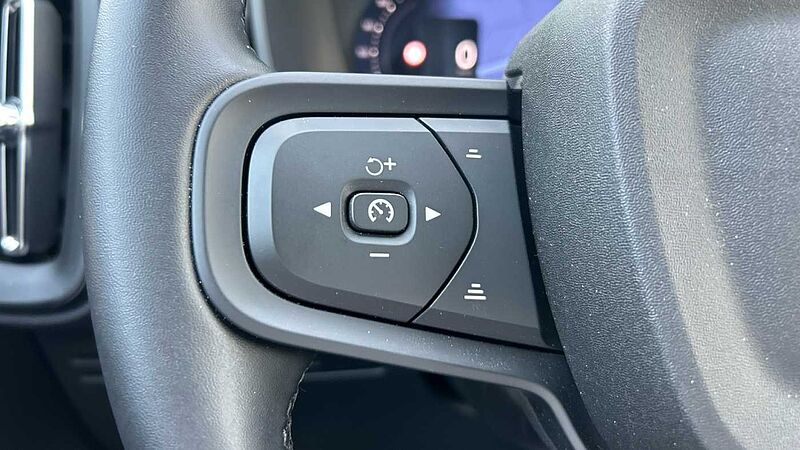 Volvo XC40 2.0 B3 ESSENTIAL AUTO 163 5P