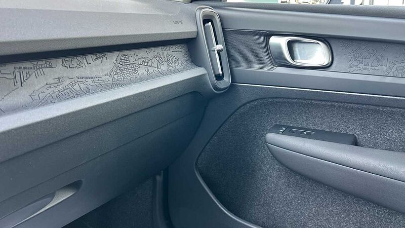 Volvo XC40 2.0 B3 ESSENTIAL AUTO 163 5P