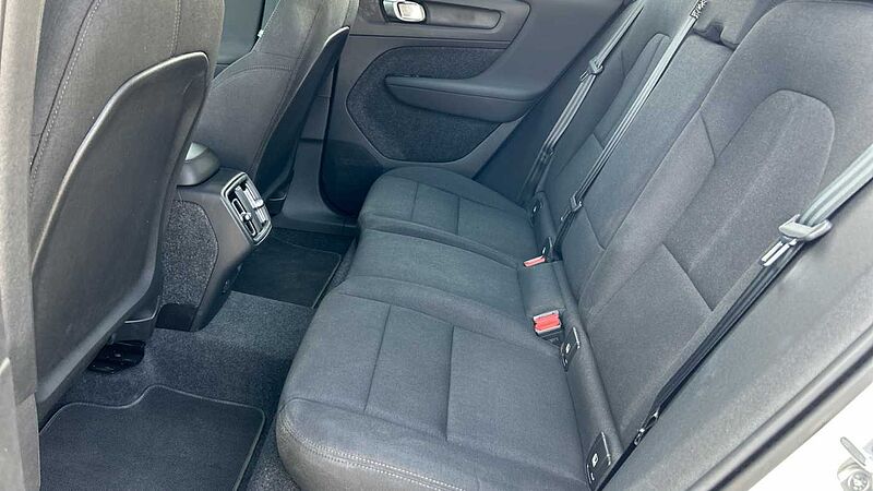 Volvo XC40 2.0 B3 ESSENTIAL AUTO 163 5P
