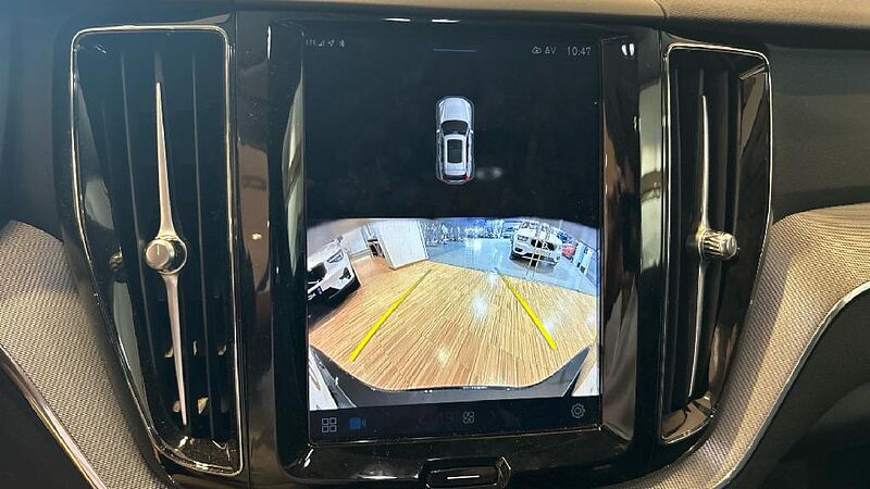 Volvo XC60 XC60 Recharge Plus, T6 AWD Híbrido enchufable, Eléctrico/Gasolina, Dark