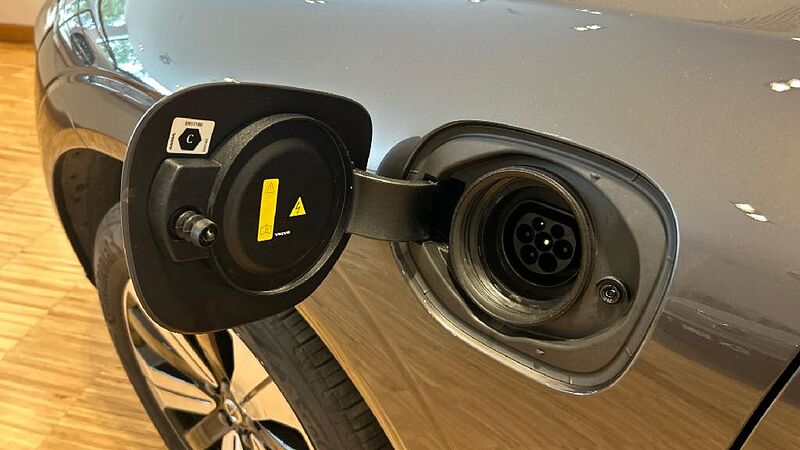 Volvo XC60 XC60 Recharge Plus, T6 AWD Híbrido enchufable, Eléctrico/Gasolina, Dark
