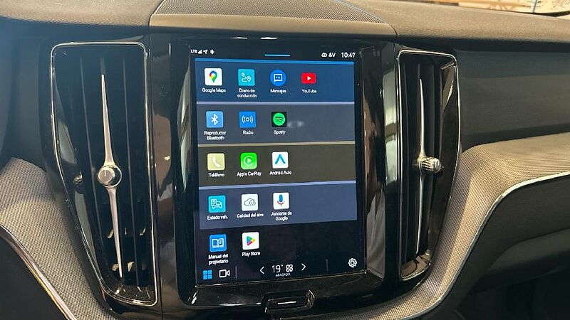 Volvo XC60 XC60 Recharge Plus, T6 AWD Híbrido enchufable, Eléctrico/Gasolina, Dark