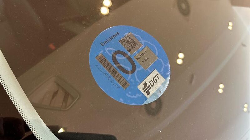 Volvo XC60 XC60 Recharge Plus, T6 AWD Híbrido enchufable, Eléctrico/Gasolina, Dark