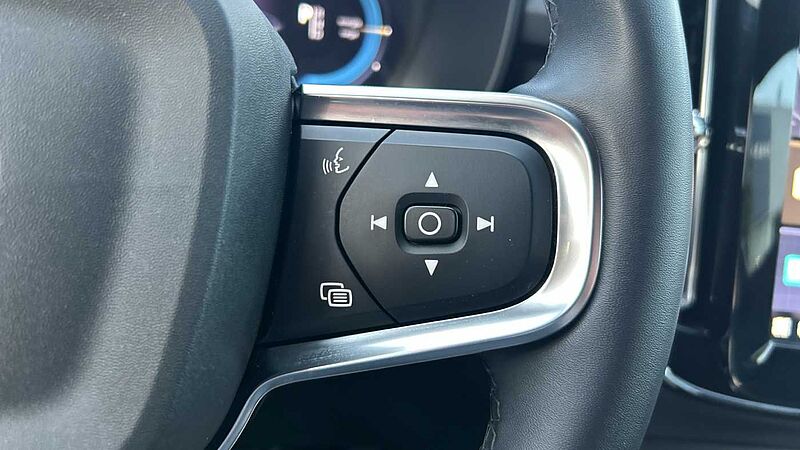 Volvo XC40 Core Recharge Electrico Puro