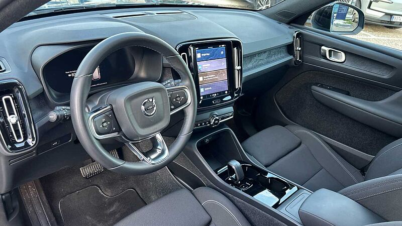 Volvo XC40 Core Recharge Electrico Puro