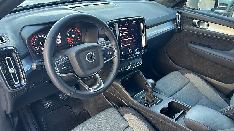 Volvo XC40 1.5 T2 CORE 129 5P