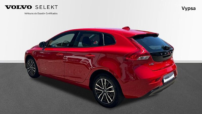 Volvo V40 1.5 T2 MOMENTUM AUTO 122 5P