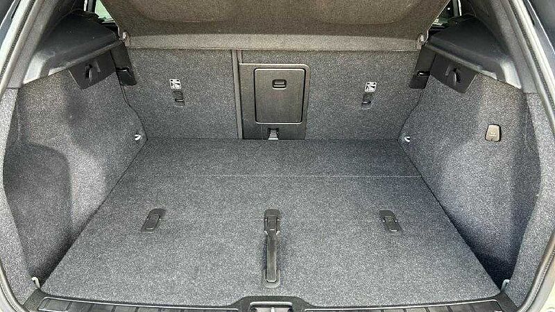 Volvo XC40 2.0 B3 CORE AUTO 163 5P