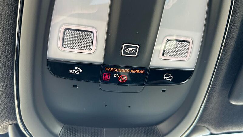 Volvo XC40 XC40 Plus, B3 Mild Hybrid, Gasolina, Dark