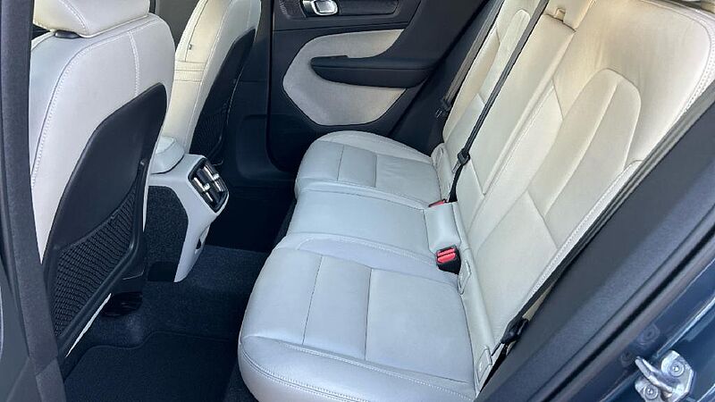 Volvo XC40 2.0 B4 G INSCRIPTION AUTO 4WD 197 5P