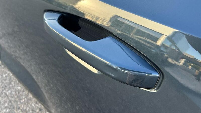 Volvo XC40 2.0 B4 G INSCRIPTION AUTO 4WD 197 5P