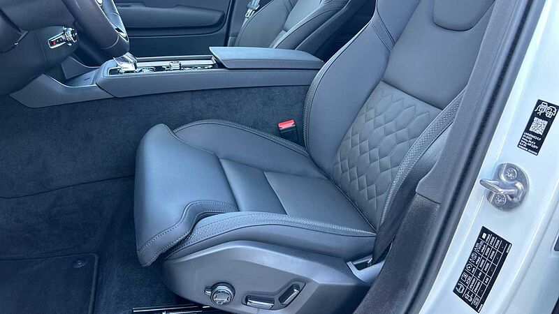 Volvo XC90 2.0 B5 P MHEV PLUS DARK AWD AUTO 250 5P 7 Plazas