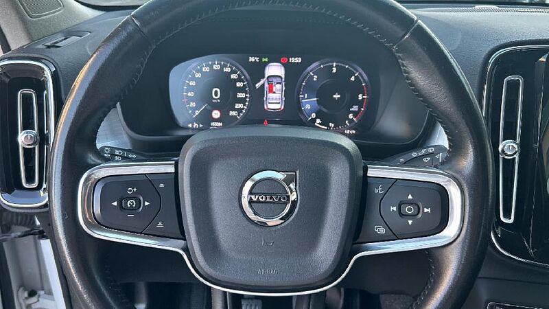 Volvo XC40 XC40 D3 Momentum Manual
