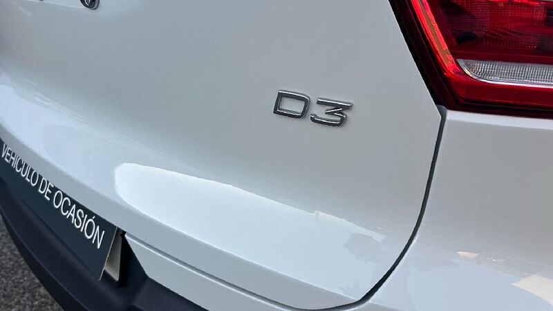 Volvo XC40 XC40 D3 Momentum Manual