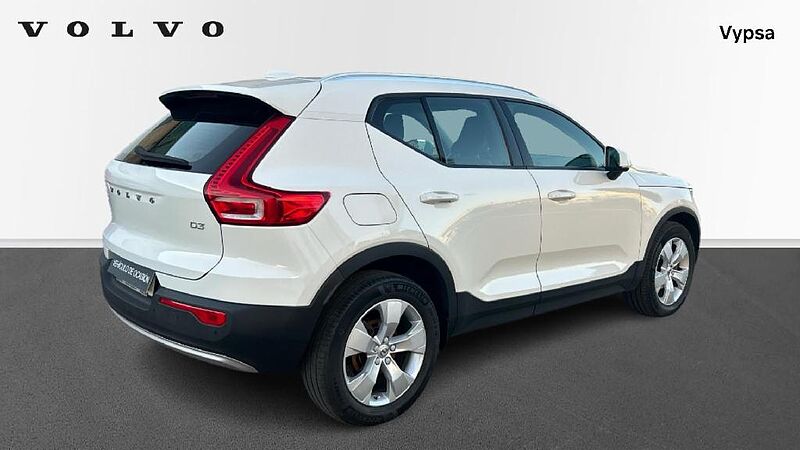 Volvo XC40 XC40 D3 Momentum Manual