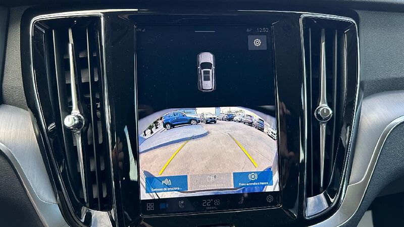 Volvo V60 V60 Core, T6 AWD Híbrido enchufable, Eléctrico/Gasolina, Bright