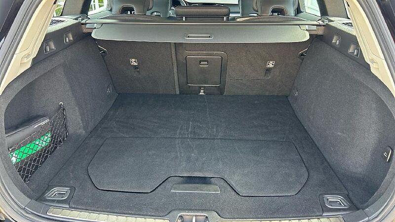 Volvo V60 V60 Core, T6 AWD Híbrido enchufable, Eléctrico/Gasolina, Bright