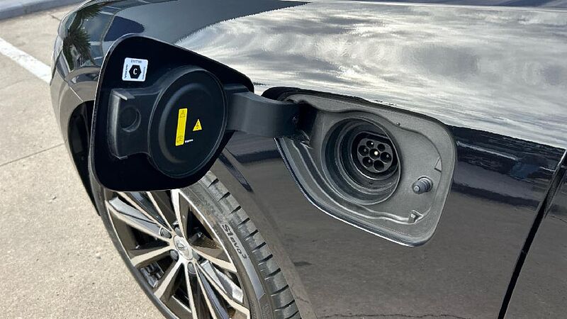 Volvo V60 V60 Core, T6 AWD Híbrido enchufable, Eléctrico/Gasolina, Bright