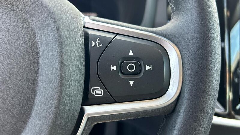 Volvo V60 V60 Core, T6 AWD Híbrido enchufable, Eléctrico/Gasolina, Bright