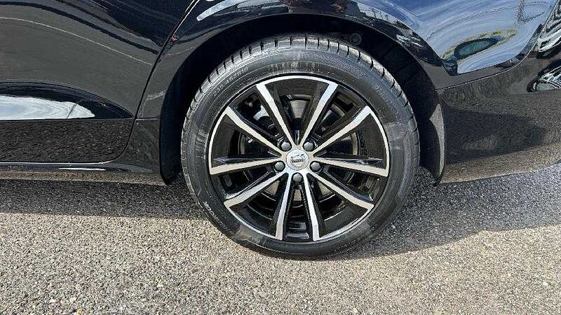 Volvo V60 V60 Core, T6 AWD Híbrido enchufable, Eléctrico/Gasolina, Bright